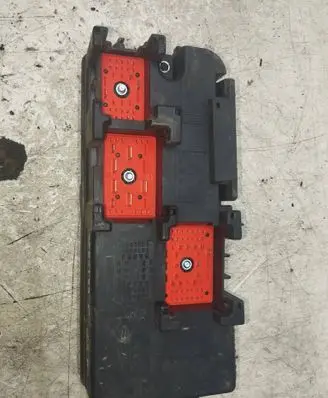 Opel Vectra C Fuse module 13170898 075379 93EC1X