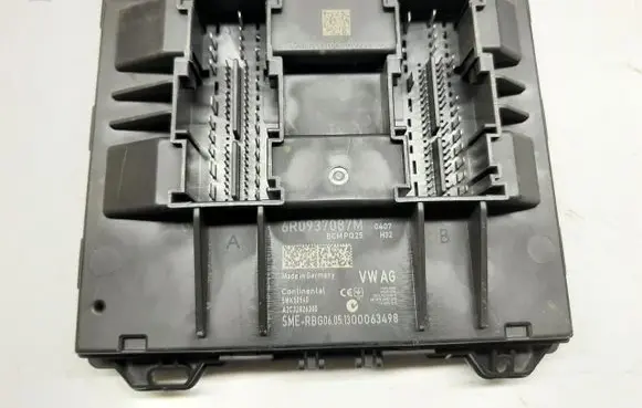 Skoda Rapid (NH) Comfort/convenience module 6R0937087M