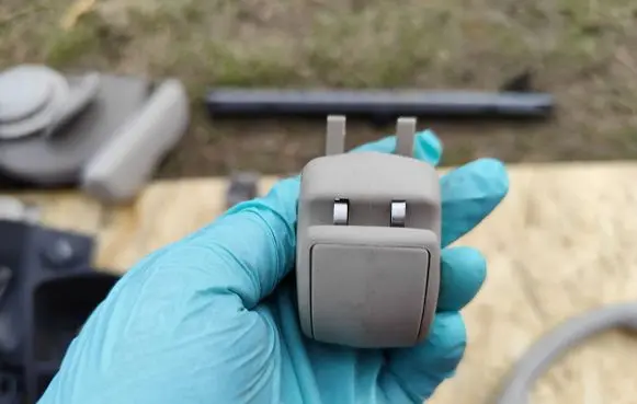 Sun visor clip/hook/bracket