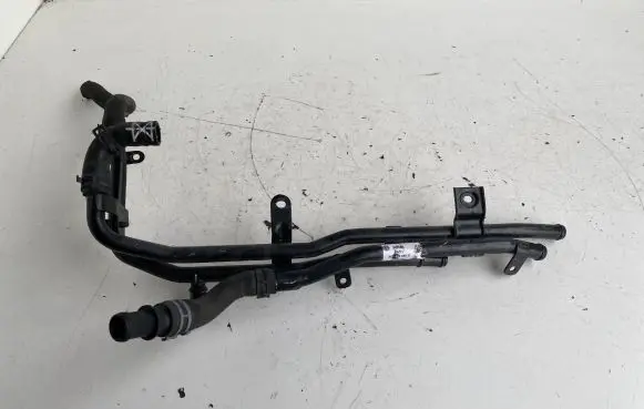 Volkswagen Golf VII Engine coolant pipe/hose 5Q0121065G