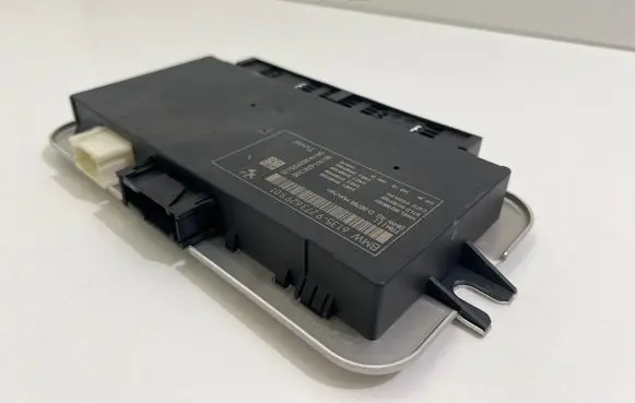 BMW 5 F10 F11 Light module LCM 9273629