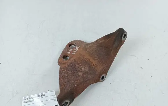 Ford Ranger Engine mounting bracket