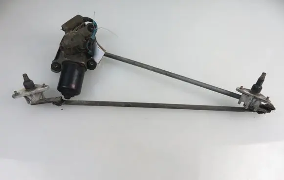 Subaru Legacy Front wiper linkage 