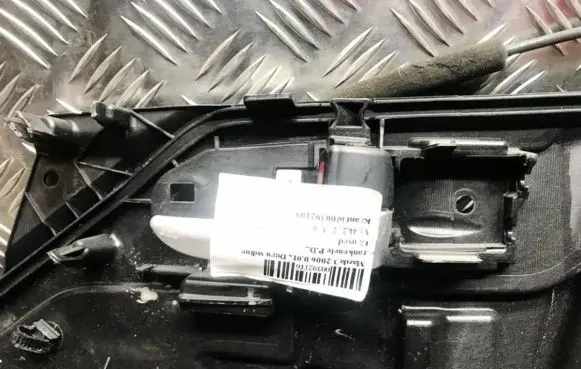 Mazda 3 I Front door interior handle