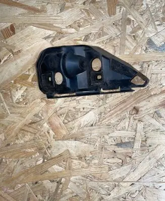 Volvo V50 Front bumper mounting bracket 31265396