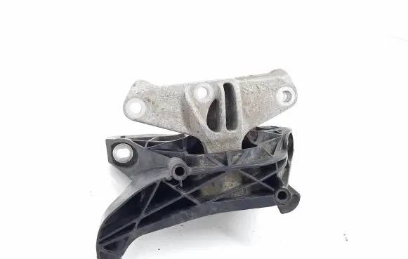 Peugeot 3008 II Engine mount bracket 9820297580