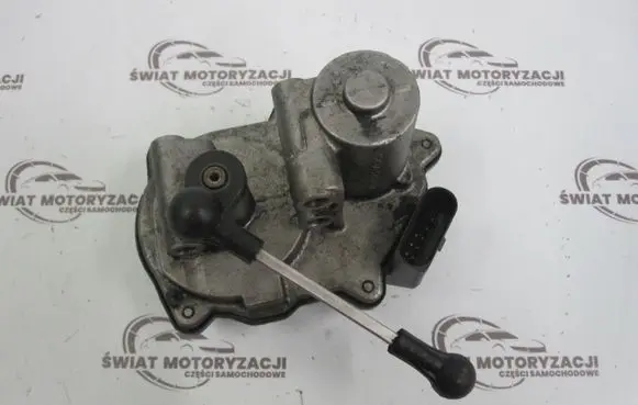 Volkswagen Golf V Intake manifold valve actuator/motor 06F133482