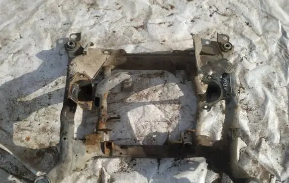 Mercedes-Benz ML W164 Front subframe