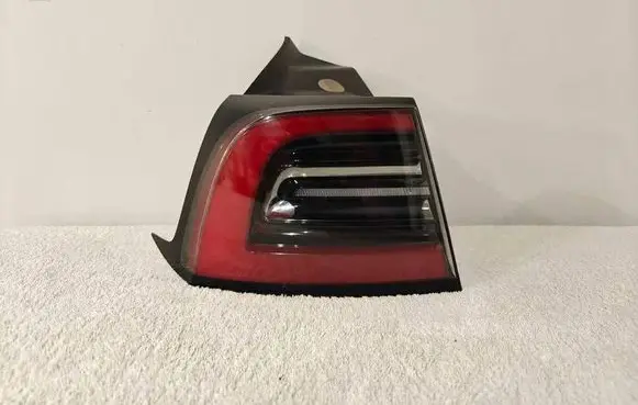 Tesla Model Y Rear/tail lights 150208600D