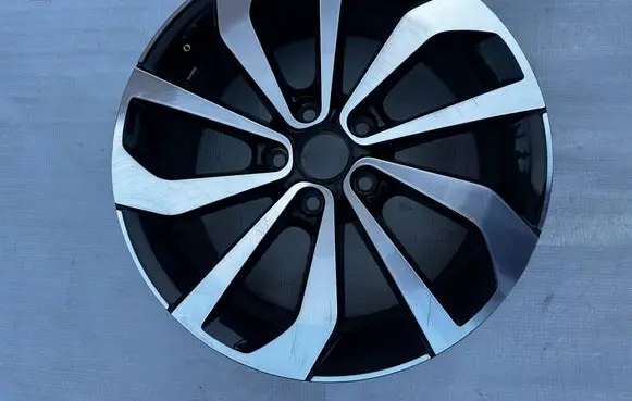 Volkswagen T-Roc R18 alloy rim 2GA601025AC