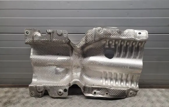 Audi Q3 F3 Exhaust heat shield 5QA825613E