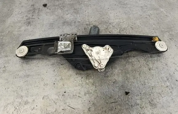 Mercedes-Benz E W211 Rear door window regulator with motor A2117300146