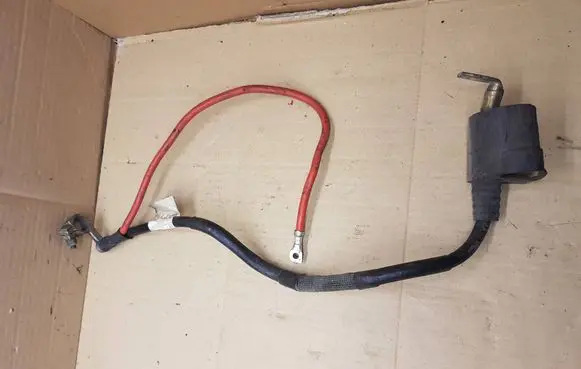 Audi A3 S3 A3 Sportback 8P Positive cable (battery)