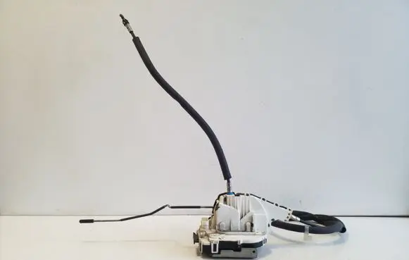 Maserati Ghibli Front door lock 670003103