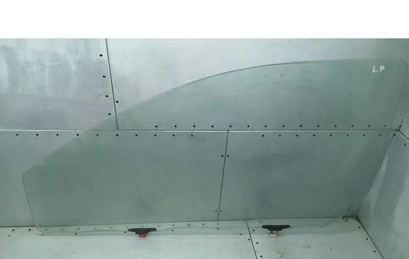 Toyota Yaris Verso Front door window glass four-door