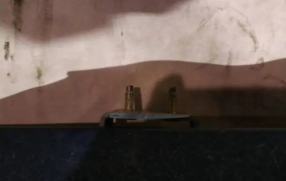 Ford Mondeo Mk III Tailgate/trunk/boot hinge