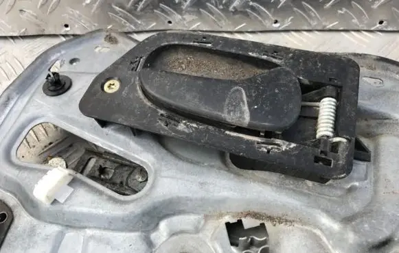 Renault Laguna I Rear door interior handle