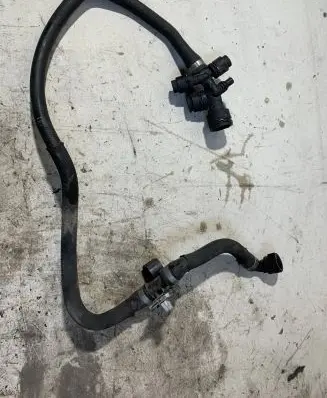 BMW X5 F15 Engine coolant pipe/hose 8514220