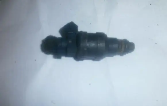 Peugeot 406 Fuel injector 0280150446