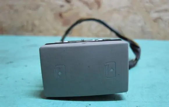 Opel Meriva B Sunroof switch 13273244