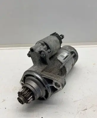 Volkswagen PASSAT B8 Starter motor 02E911024J 4380000251