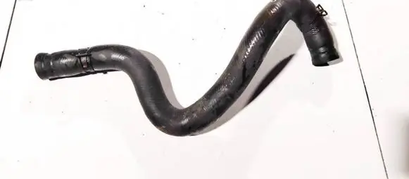 Engine coolant pipe/hose