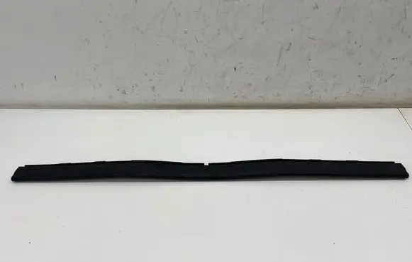 BMW i4 Engine compartment rubber 7419380