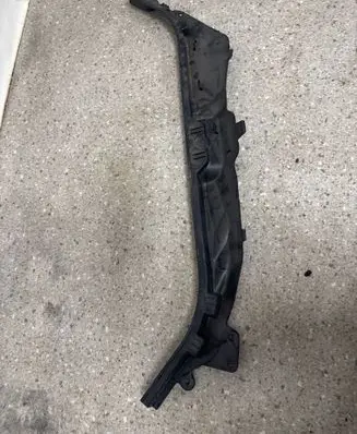 BMW XM Wiper trim 7424939 834110