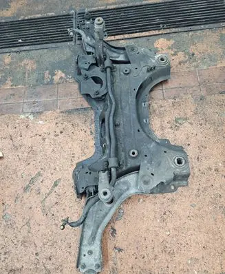 Citroen C4 II Picasso Front subframe 5379