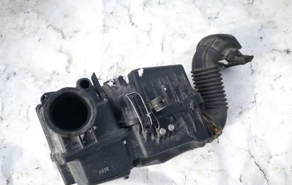 Honda Insight Air filter box acc56