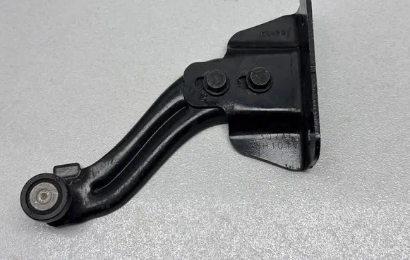 Chrysler Pacifica Sliding door upper roller guide/hinge 307AF 8H101V