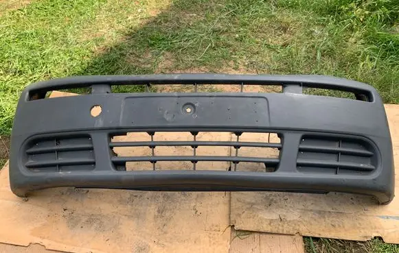 Opel Vivaro Front bumper 8200011390 91165829 8200011389