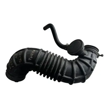 Air intake hose/pipe
