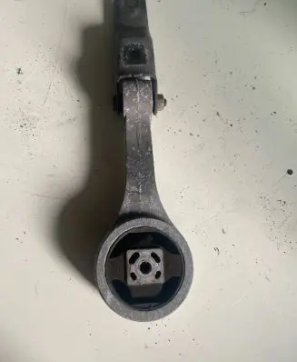 Volkswagen Polo V 6R Engine mount bracket 6Q0199851AR 3318220