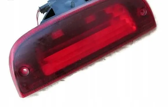 Jeep Cherokee III KJ Third/center stoplight