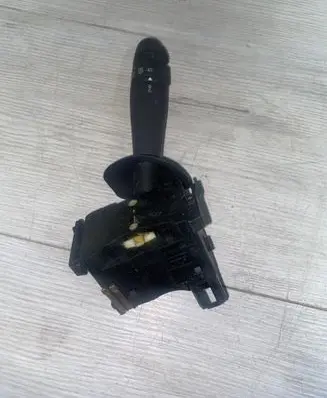 Renault Laguna I Indicator stalk 8200012245 34447701AR