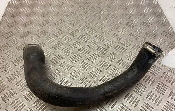 Land Rover Discovery 5 Engine coolant pipe/hose FK626F074CA