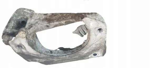 BMW 5 E60 E61 Engine mounting bracket 6761117