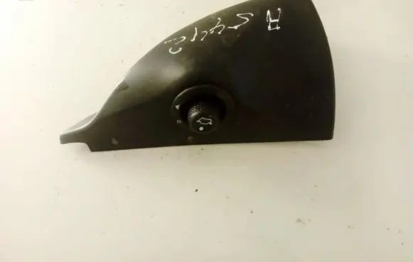 Ford Focus Wing mirror switch