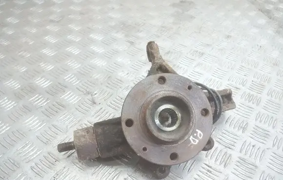 Citroen C4 I Front wheel hub spindle knuckle