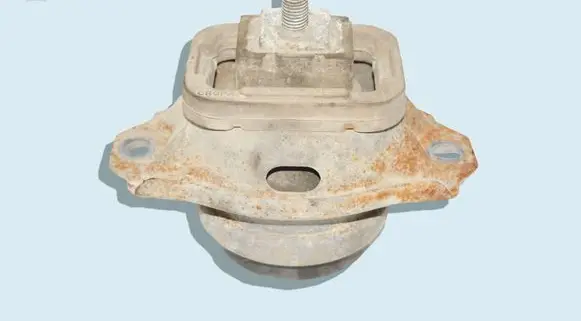 Land Rover Range Rover Sport L320 Engine mount bracket KKB500441G