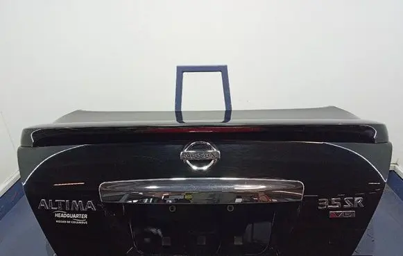 Nissan Altima Tailgate/trunk/boot lid