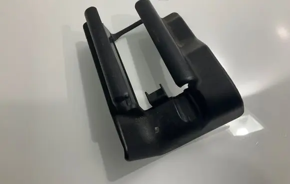 Mercedes-Benz CLS C219 Front driver seat rail trim 2119192520 77020005 A2119192520