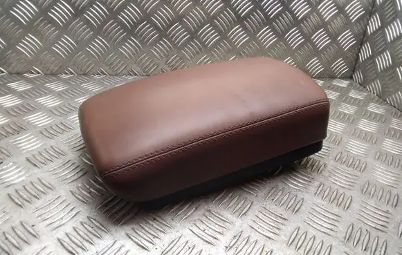 Nissan Qashqai Armrest 07C2405CB9