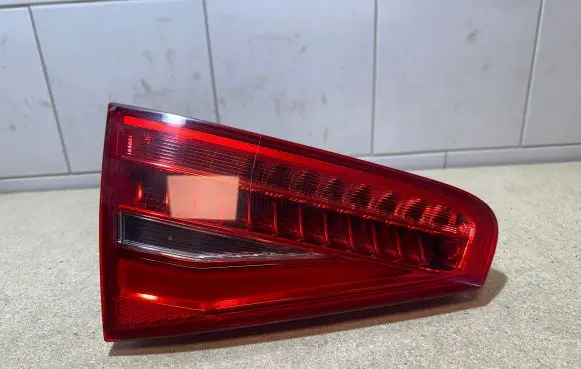 Audi A4 S4 B8 8K Tailgate rear/tail lights 01091701 13S2SD010917011634