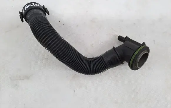 Breather/breather pipe/hose