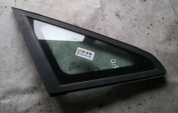 Ford Focus C-MAX Front triangle window/glass as2