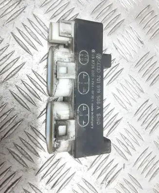 Volkswagen Transporter - Caravelle T4 Coolant fan relay 701919506A