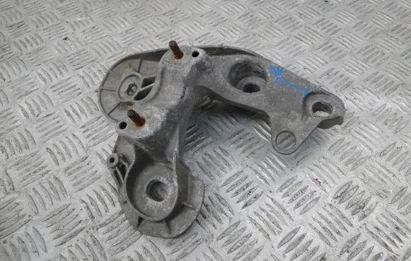 Audi A6 S6 C6 4F Engine mount bracket