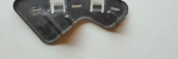 Headlight/headlamp mounting bracket
